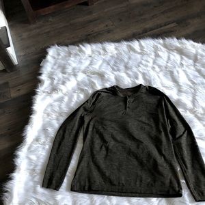 Lululemon long sleeve shirt